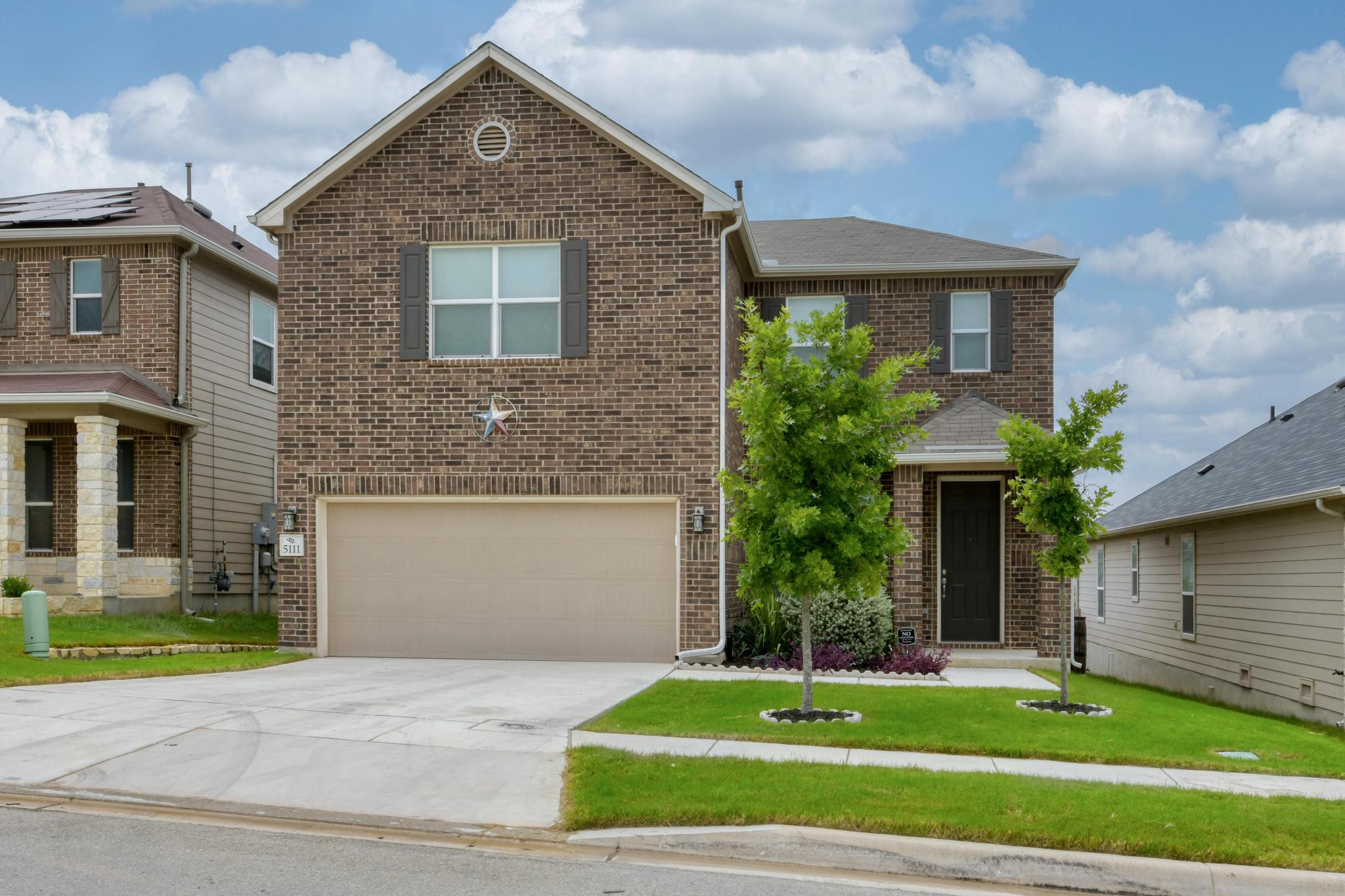 5111 Papalote Garden
